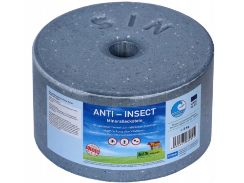 Lizawka mineralna dla koni, owiec, kóz, bydła ANTI-INSECT IMIMA 3 kg